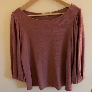 Bubble sleeve top